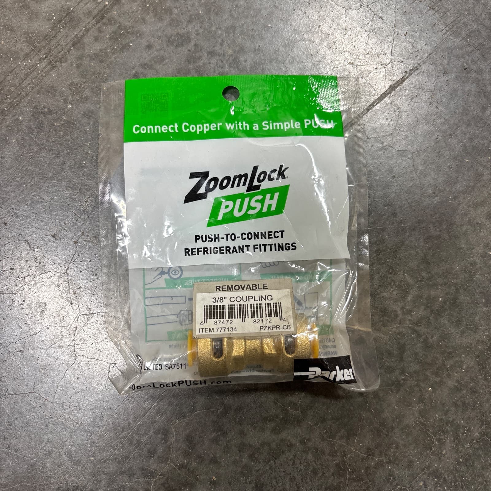 Parker Hannifin Parker ZoomLock 3/8 in. Push Coupling PZKPR-C6 — image 1