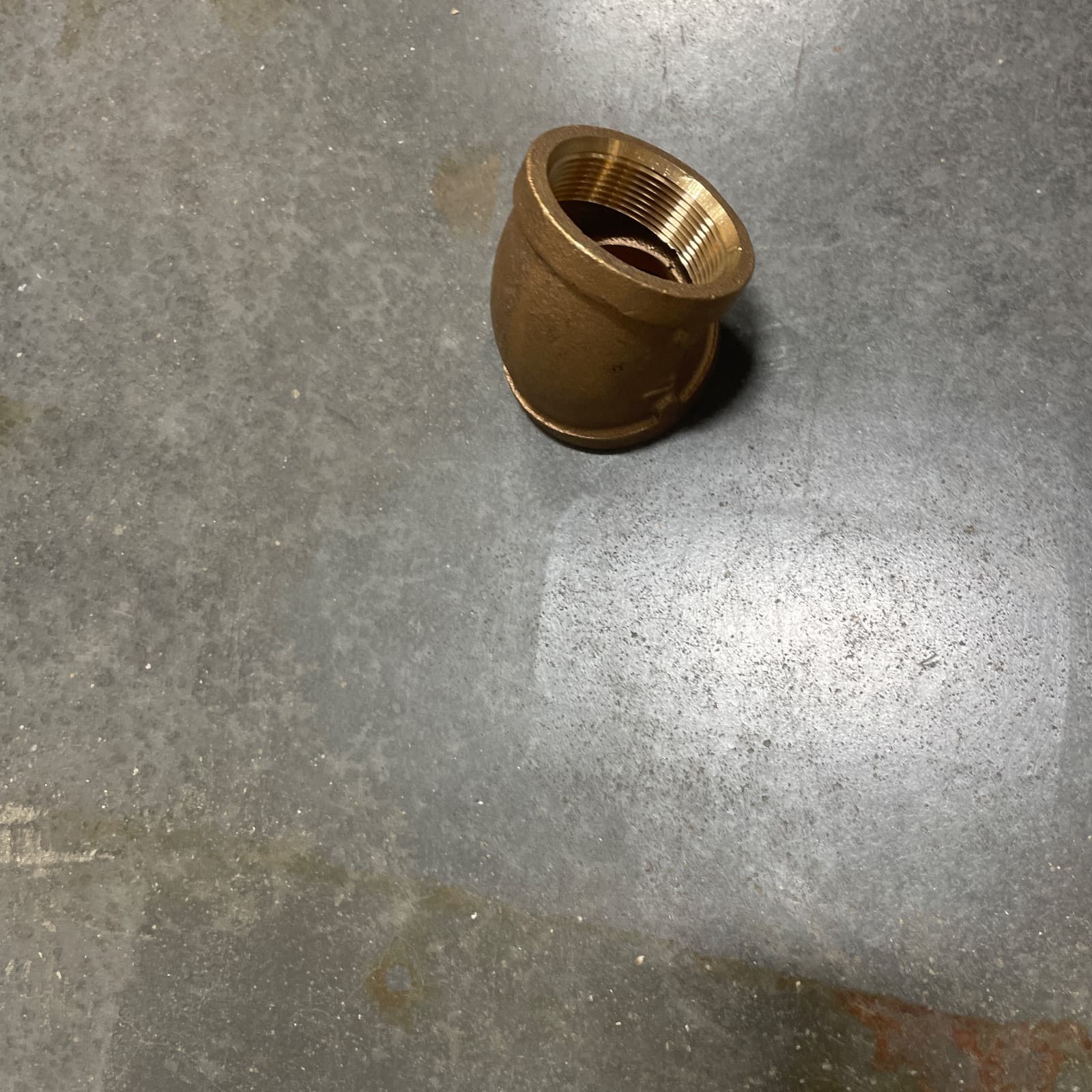Global 2 in. FNPT 125# Schedule 40 Brass 45° Elbow MPN B120 50 — image 1
