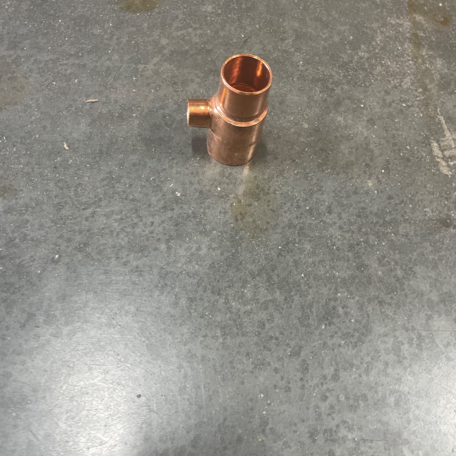 Nibco 1-1/4 x 1 x 1/2 in. Wrot Copper Tee, Sweat Connections MPN W 04076 — image 1