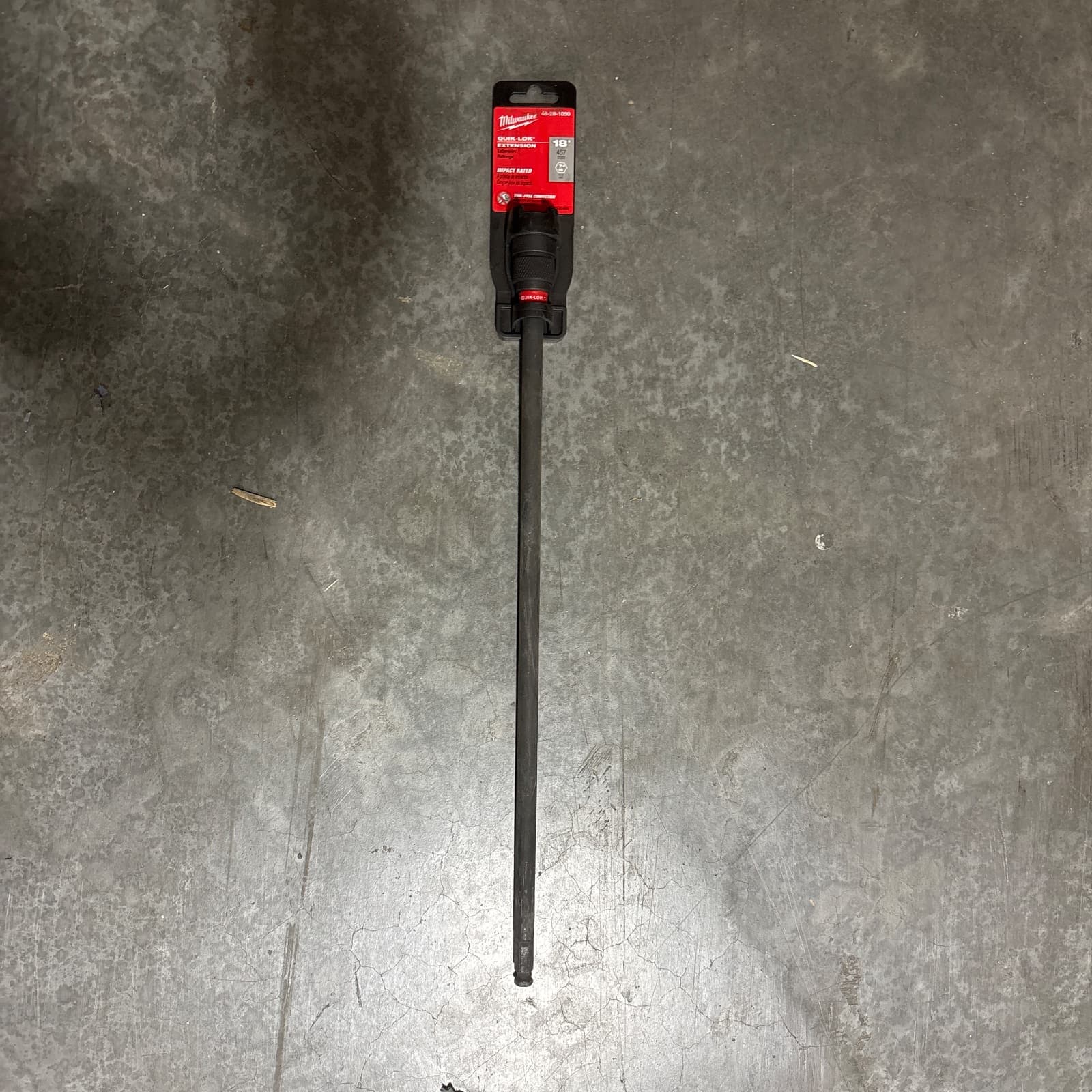Milwaukee Quik-Lok 18 x 7/16 in. Universal Extension MPN 48-28-1050 — image 1