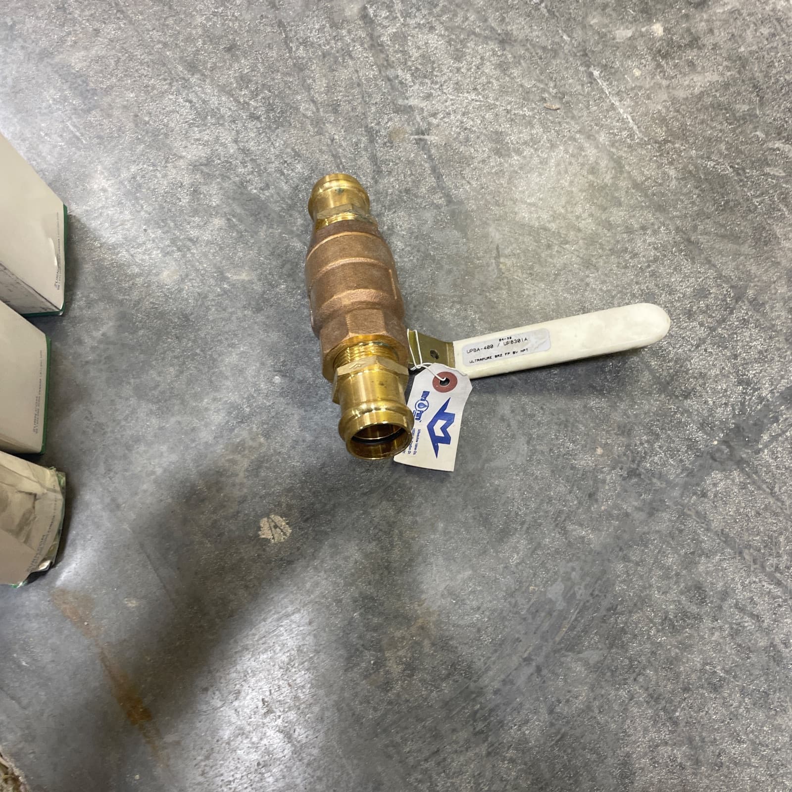 Milwaukee Valve 1 in. Bronze Full Port Press 600# Ball Valve MPN UPBA-400P2A — image 1